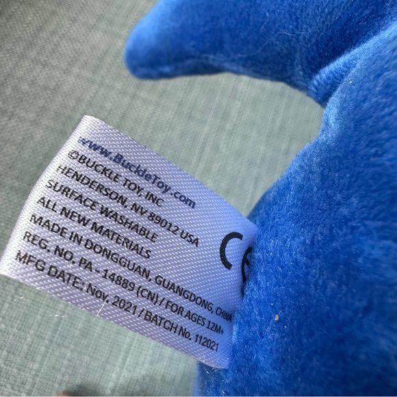 Buckle Toys Blue Whale - Picture 4 of 10